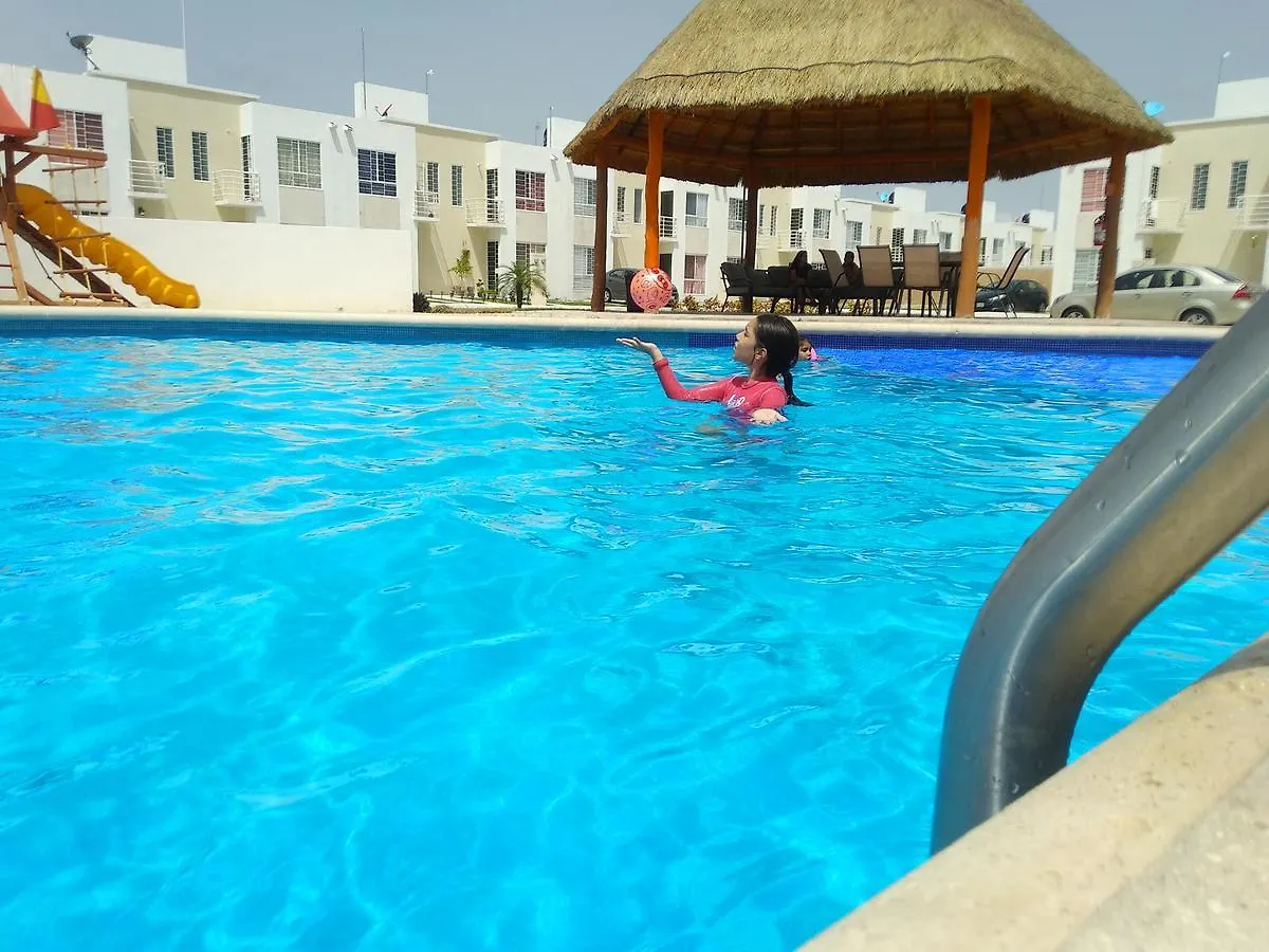 プレヤデルカーメン Palma Baru Con Albercaヴィラ 0*,  メキシコ